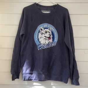 Vintage style Homefield UConn Huskies sweatshirt